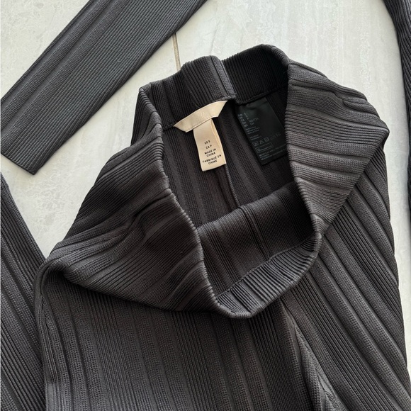 Dark Grey Ribbed Set - Picture 8 of 10